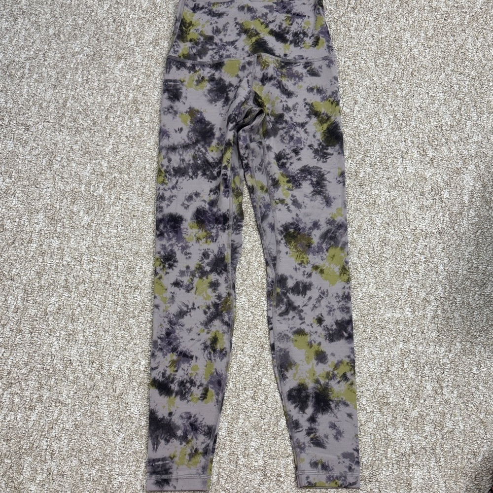 Lululemon Tie-Dye Leggings in Gray and Olive